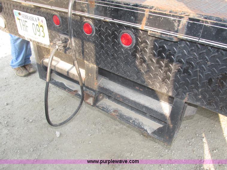 image for item H1191 1999 Ford F450 Super Duty flatbed truck
