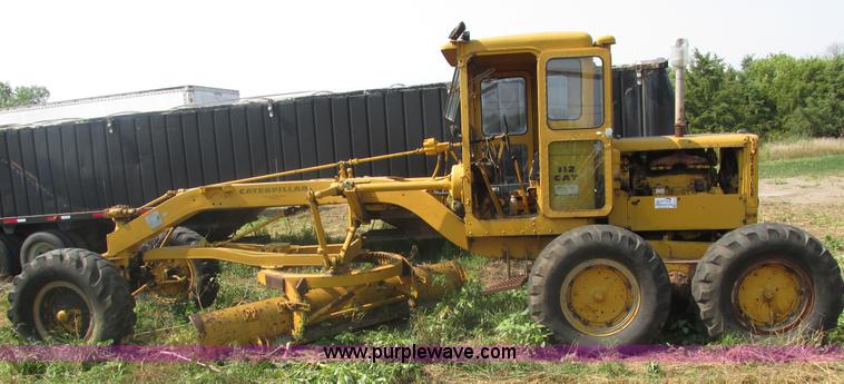 image for item H1215 1952 Caterpillar 112 ridgid frame motor grader
