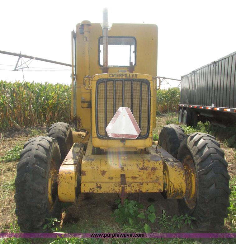 image for item H1215 1952 Caterpillar 112 ridgid frame motor grader