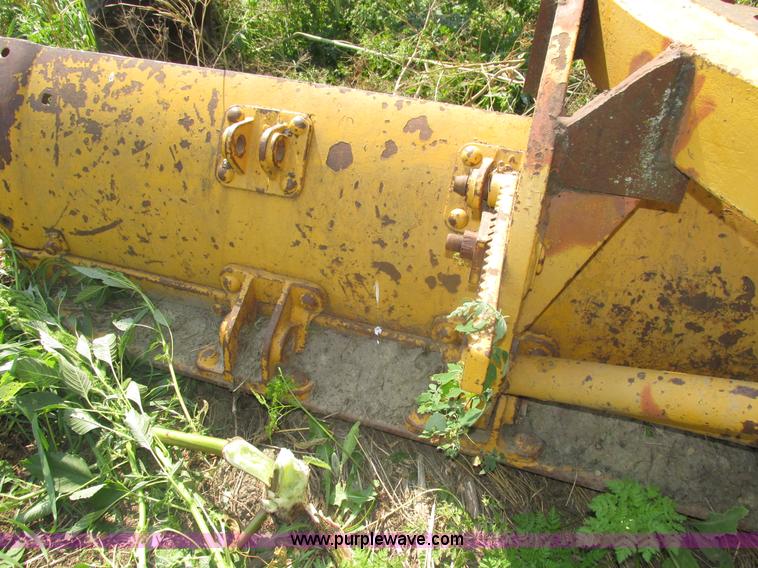 image for item H1215 1952 Caterpillar 112 ridgid frame motor grader