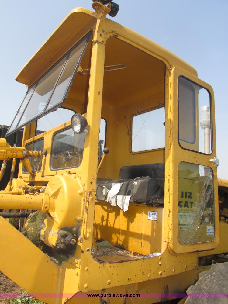 image for item H1215 1952 Caterpillar 112 ridgid frame motor grader