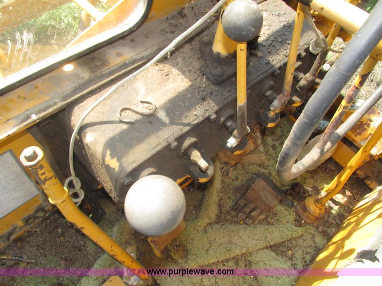 image for item H1215 1952 Caterpillar 112 ridgid frame motor grader