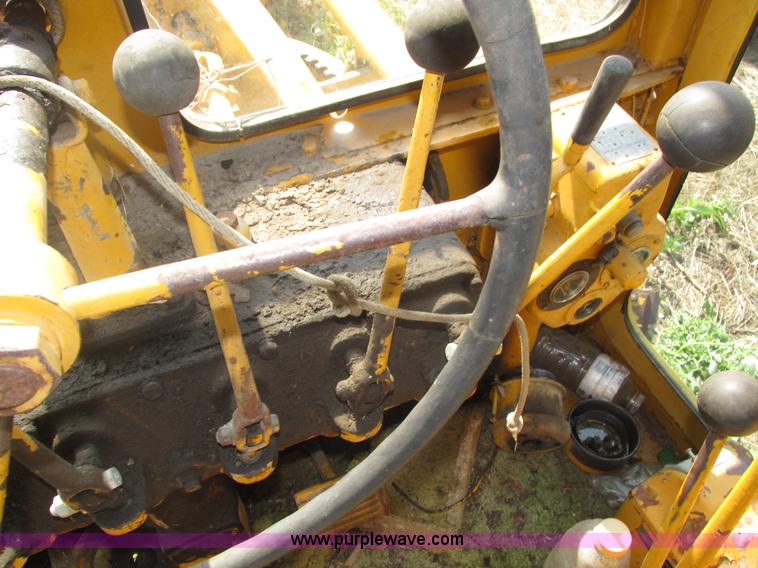 image for item H1215 1952 Caterpillar 112 ridgid frame motor grader