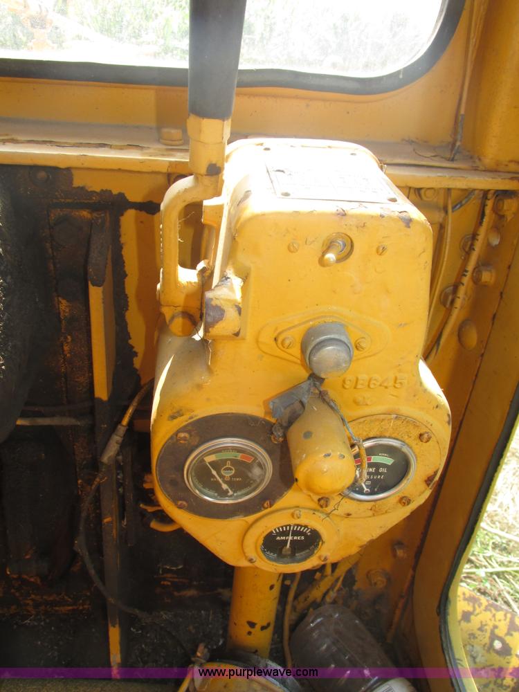 image for item H1215 1952 Caterpillar 112 ridgid frame motor grader