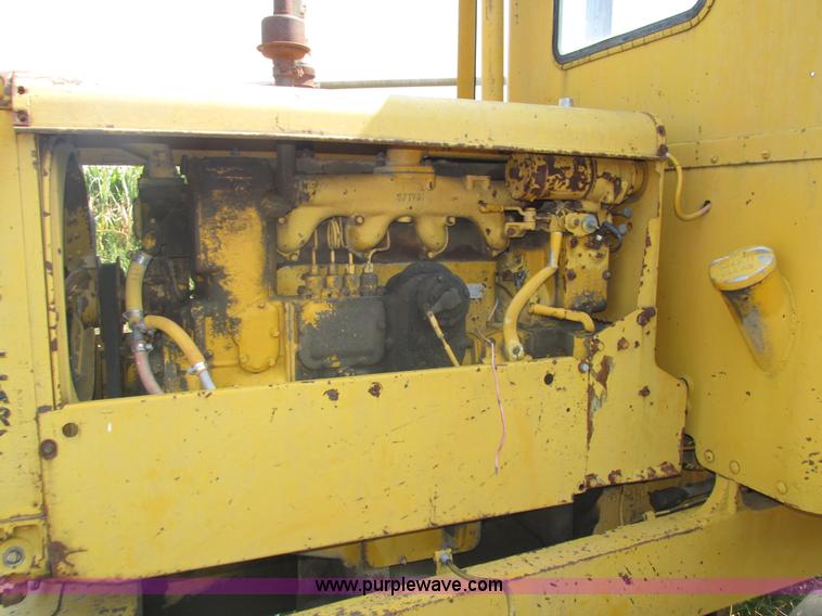 image for item H1215 1952 Caterpillar 112 ridgid frame motor grader