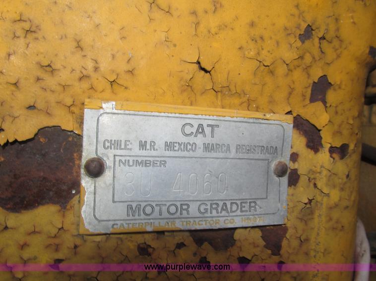 image for item H1215 1952 Caterpillar 112 ridgid frame motor grader