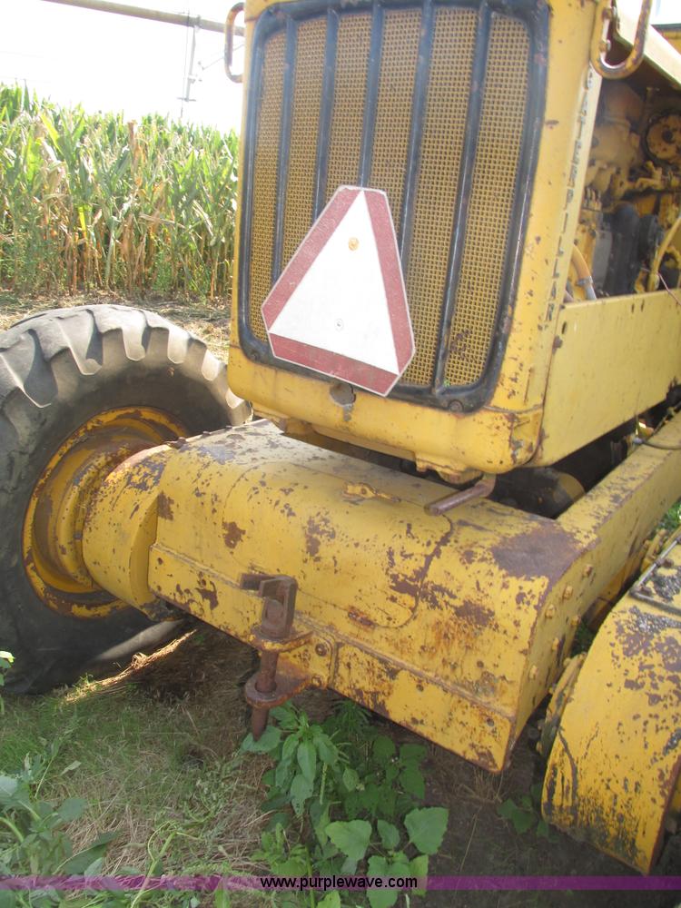 image for item H1215 1952 Caterpillar 112 ridgid frame motor grader