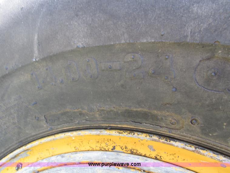 image for item H1215 1952 Caterpillar 112 ridgid frame motor grader