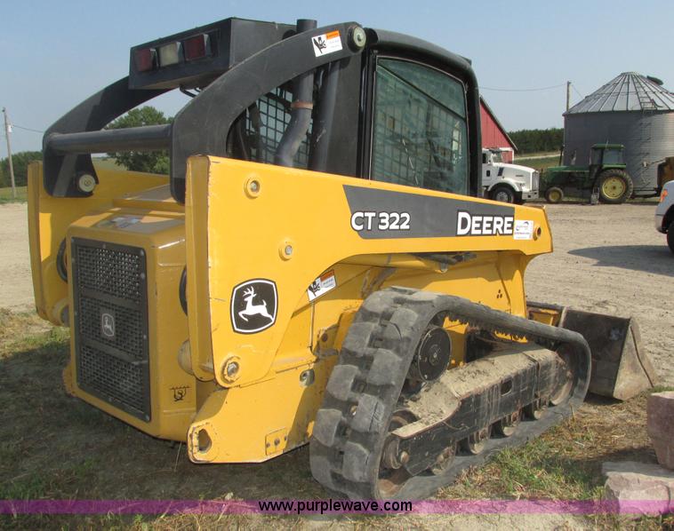 image for item H1218 2006 John Deere CT322 skid steer