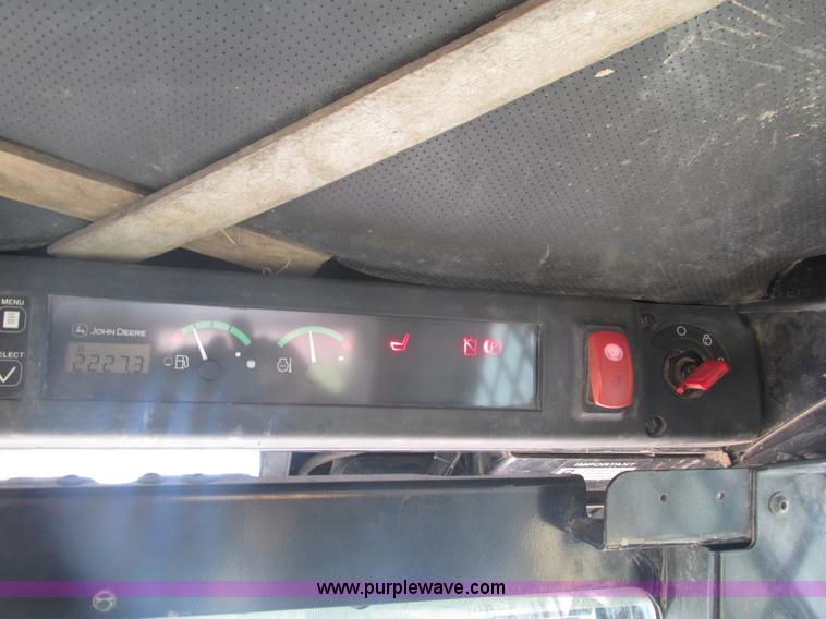 image for item H1218 2006 John Deere CT322 skid steer