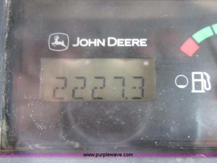 image for item H1218 2006 John Deere CT322 skid steer