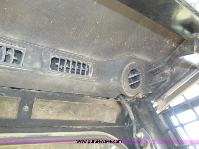 image for item H1218 2006 John Deere CT322 skid steer