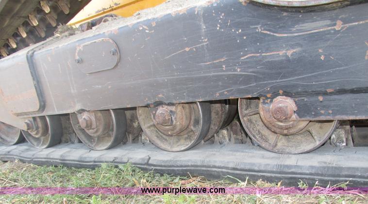 image for item H1218 2006 John Deere CT322 skid steer