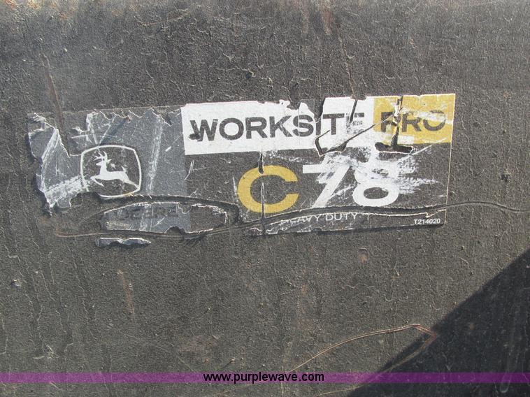 image for item H1218 2006 John Deere CT322 skid steer