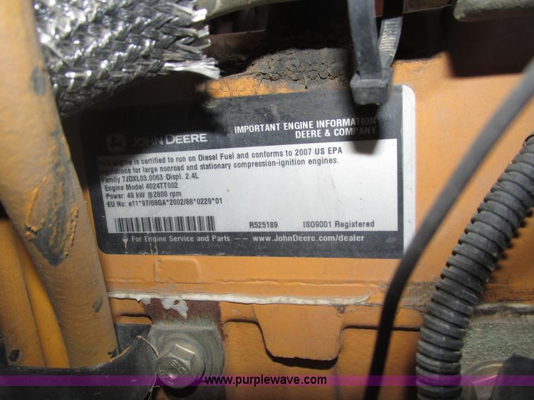 image for item H1218 2006 John Deere CT322 skid steer