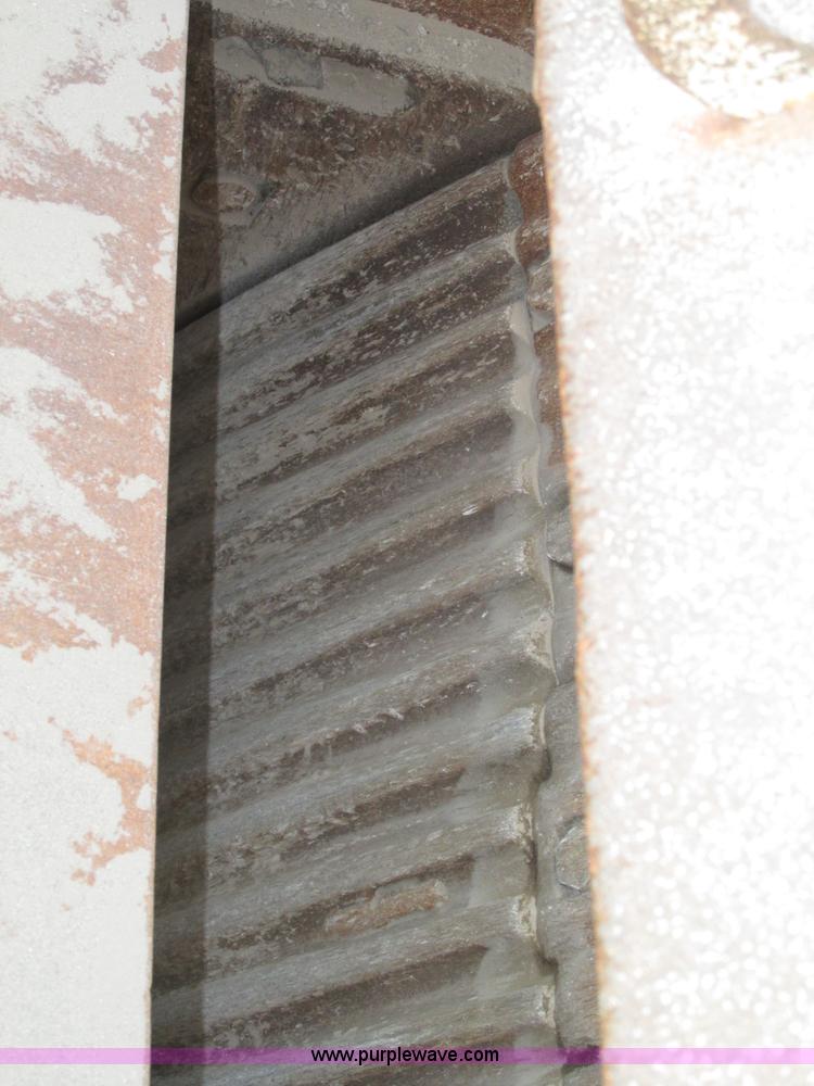 image for item H1219 WFM Eagle 10x36 jaw crusher