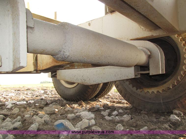 image for item H1219 WFM Eagle 10x36 jaw crusher