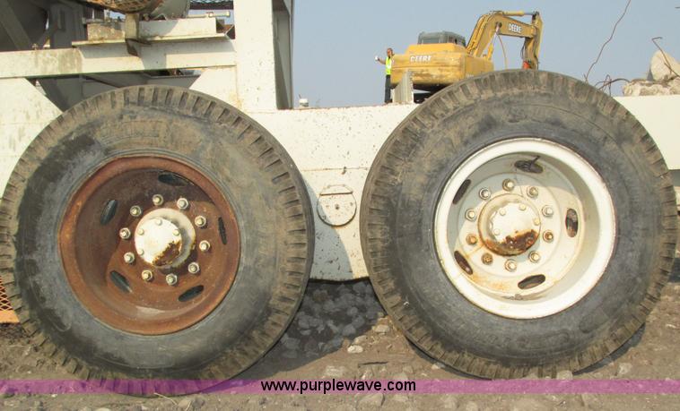 image for item H1219 WFM Eagle 10x36 jaw crusher