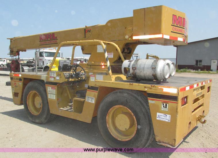 image for item H1222 1998 Broderson IC-200-2C carry deck crane