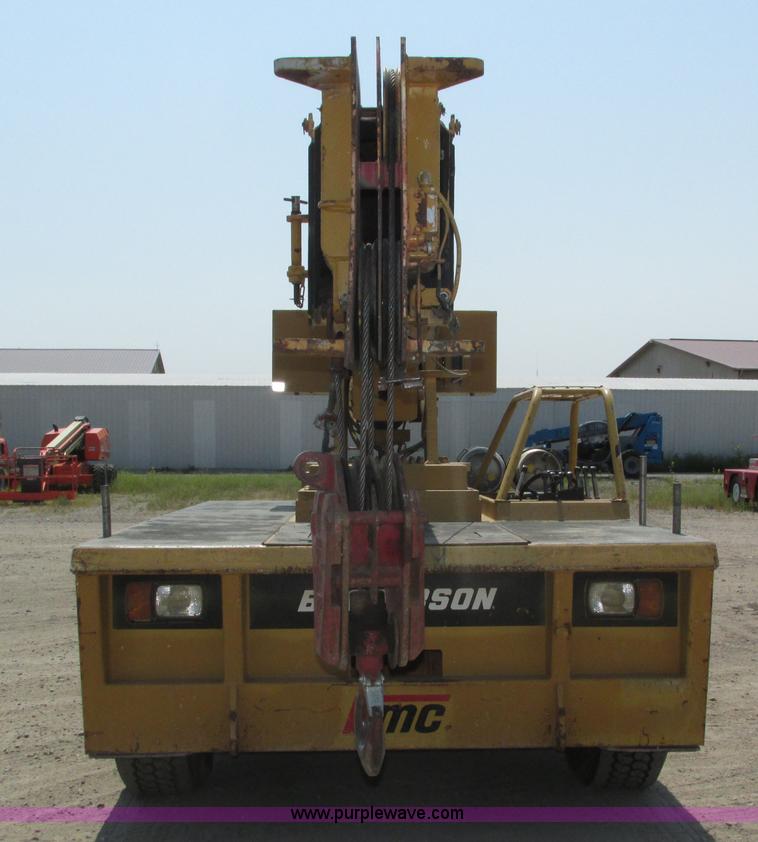 image for item H1222 1998 Broderson IC-200-2C carry deck crane