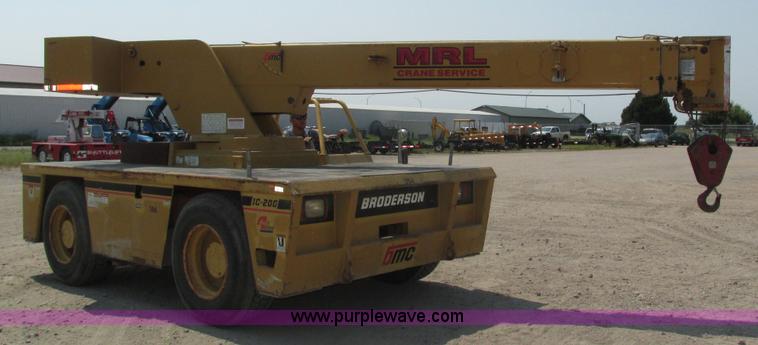 image for item H1222 1998 Broderson IC-200-2C carry deck crane