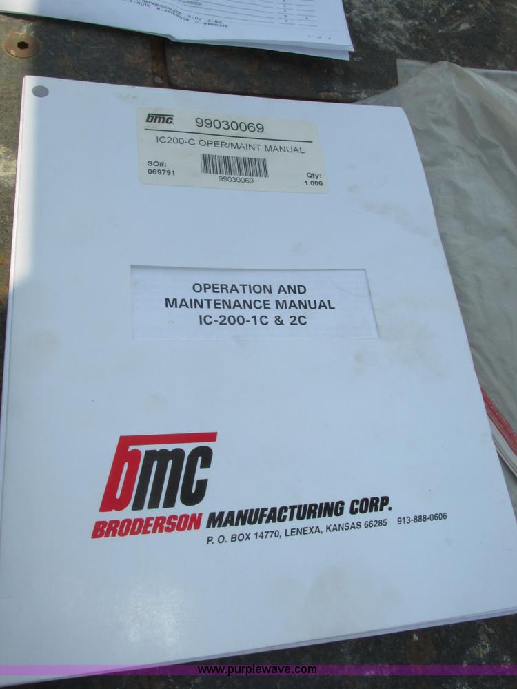 image for item H1222 1998 Broderson IC-200-2C carry deck crane