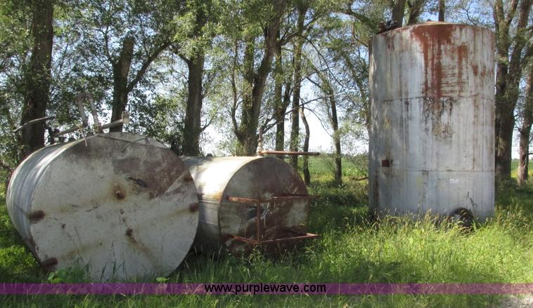 image for item H1223 (3) steel tanks