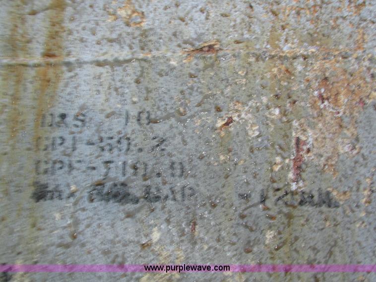 image for item H1223 (3) steel tanks