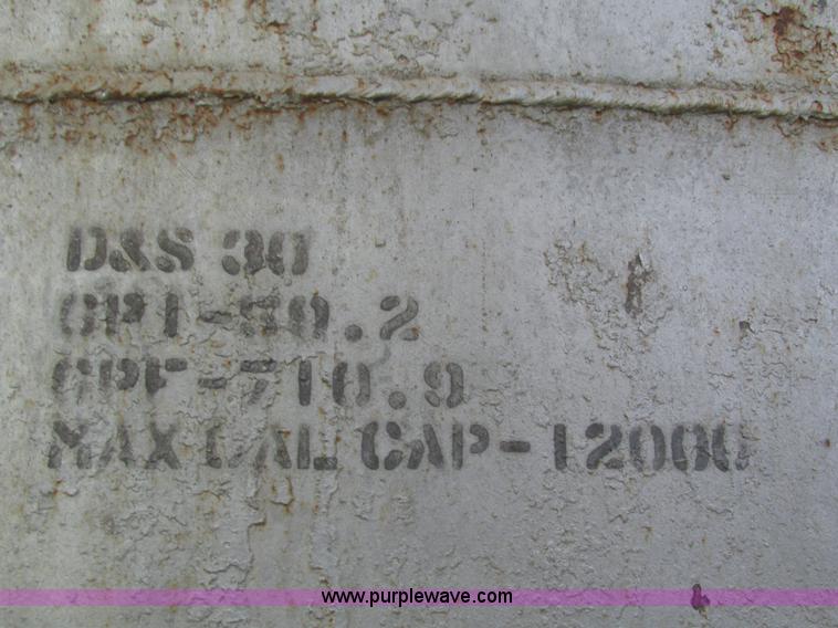 image for item H1224 (2) steel tanks