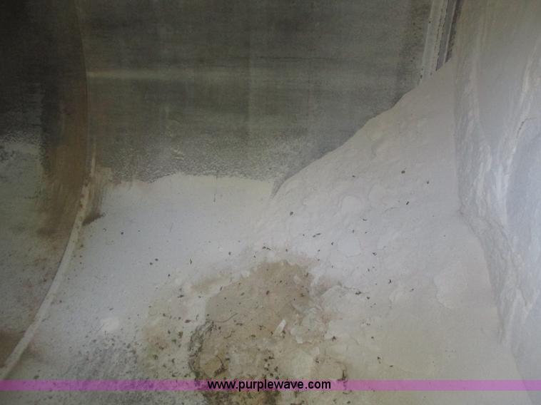 image for item H1224 (2) steel tanks