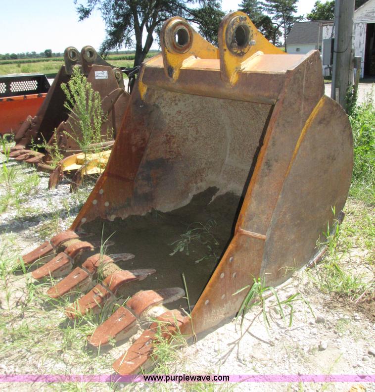 image for item H1228 Excavator bucket