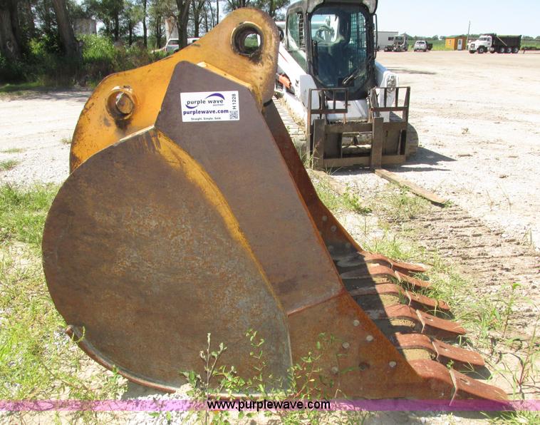 image for item H1228 Excavator bucket