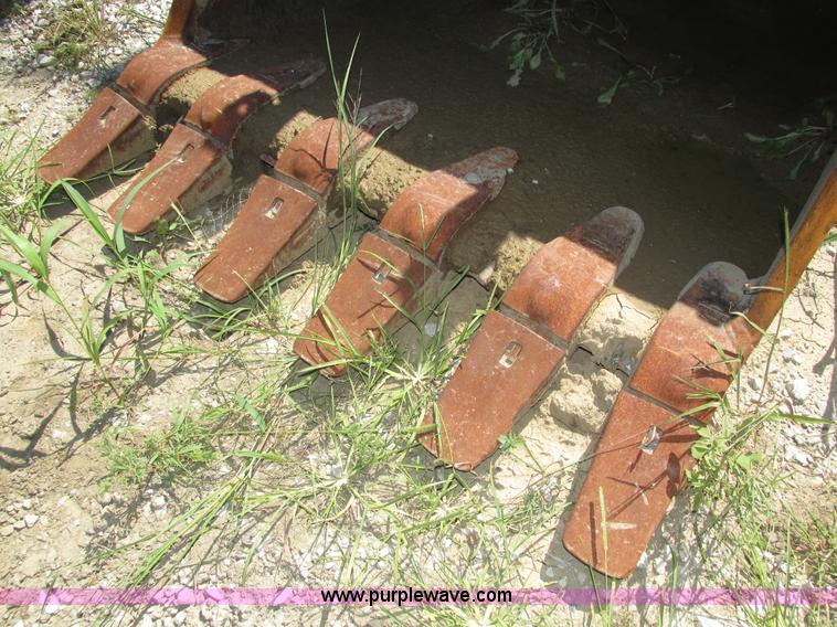 image for item H1228 Excavator bucket