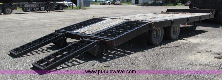 image for item H1230 2001 Load King 122LT 24'L equipment trailer