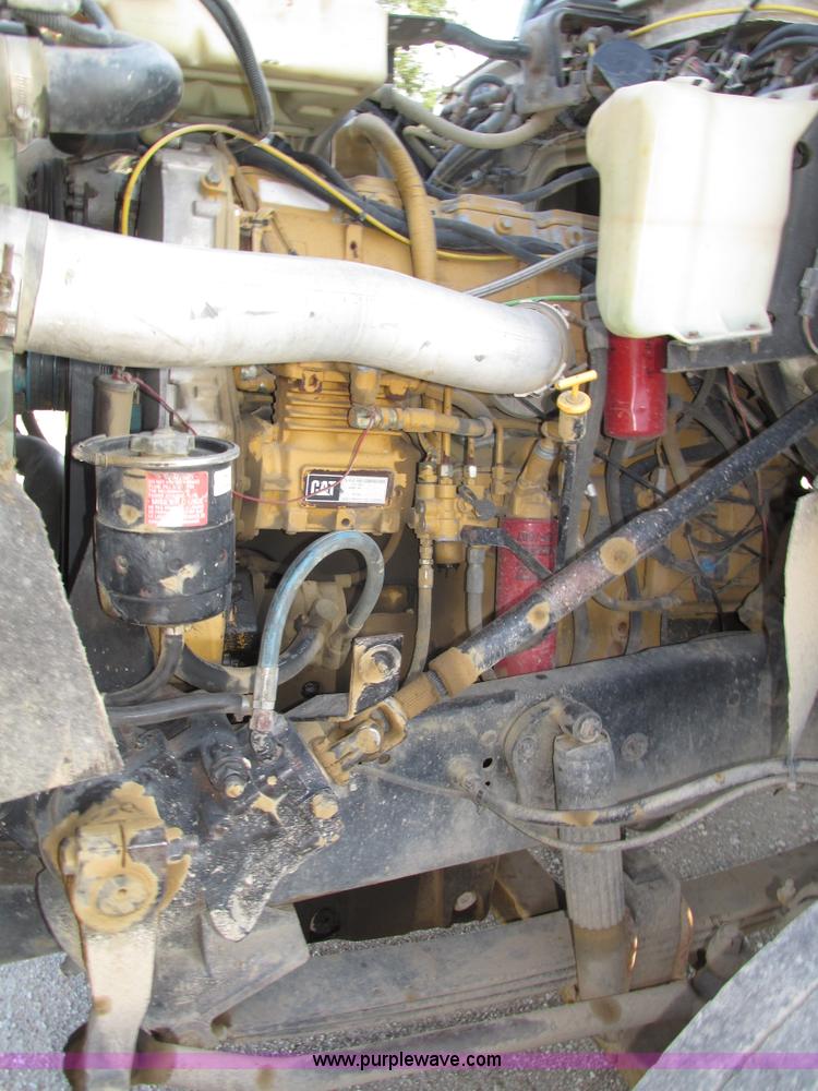 image for item H1236 1995 Ford LTA9000 Aero Max 106 semi truck