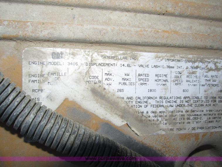 image for item H1236 1995 Ford LTA9000 Aero Max 106 semi truck