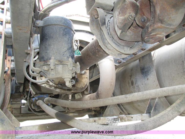 image for item H1236 1995 Ford LTA9000 Aero Max 106 semi truck