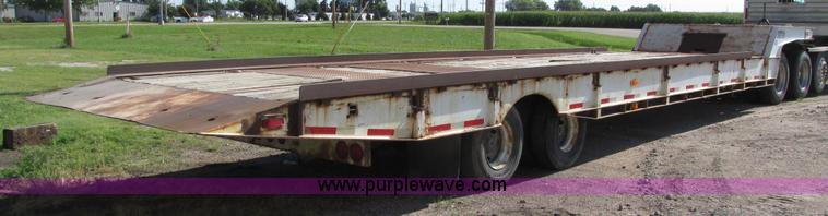 image for item H4502 1997 Landoll tilt deck trailer