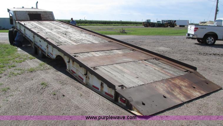 image for item H4502 1997 Landoll tilt deck trailer