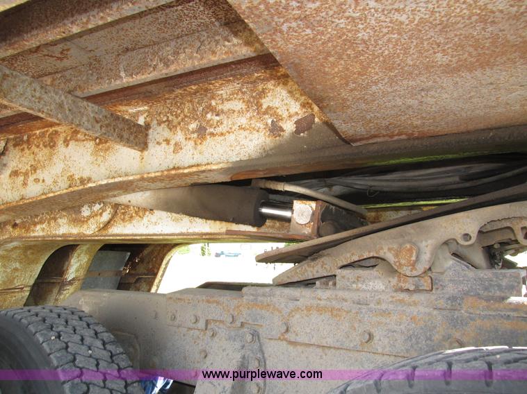 image for item H4502 1997 Landoll tilt deck trailer