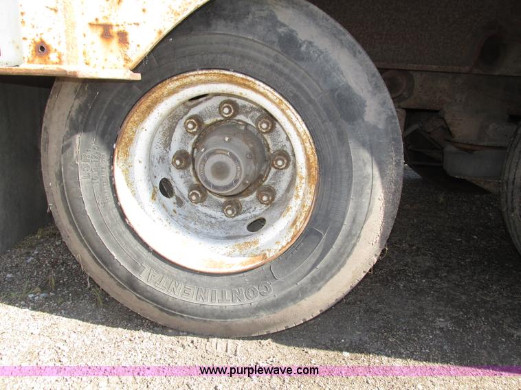 image for item H4502 1997 Landoll tilt deck trailer