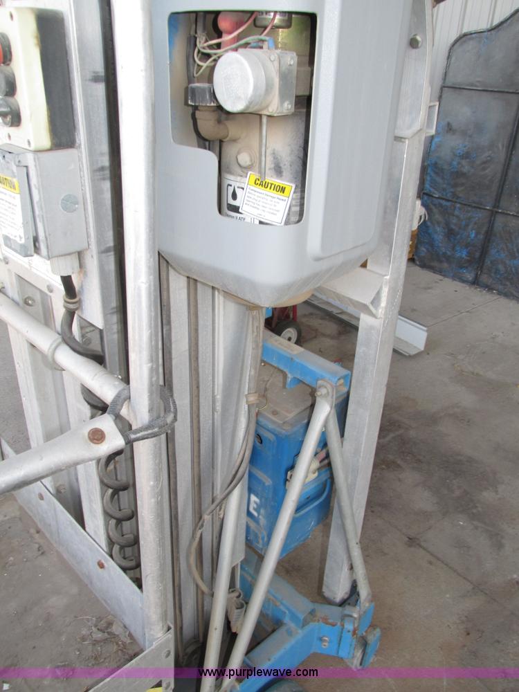 image for item H4504 Genie 30 AWP vertical lift