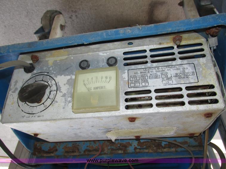 image for item H4504 Genie 30 AWP vertical lift