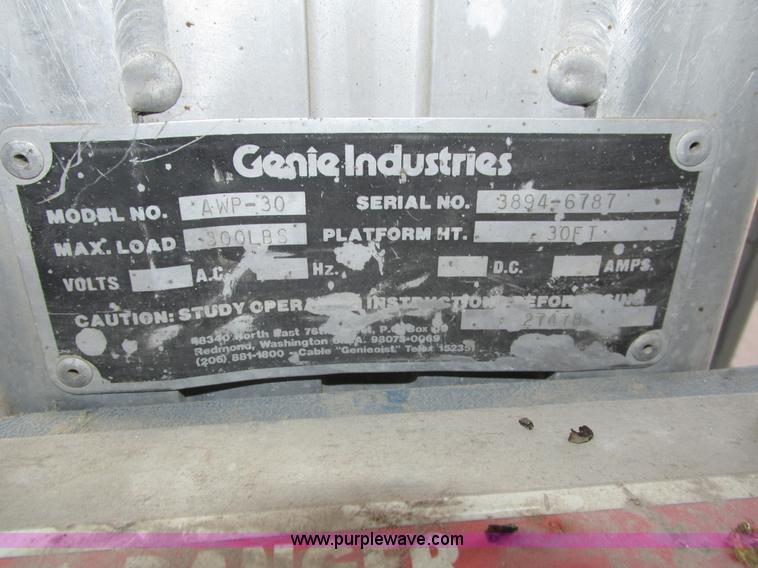 image for item H4504 Genie 30 AWP vertical lift