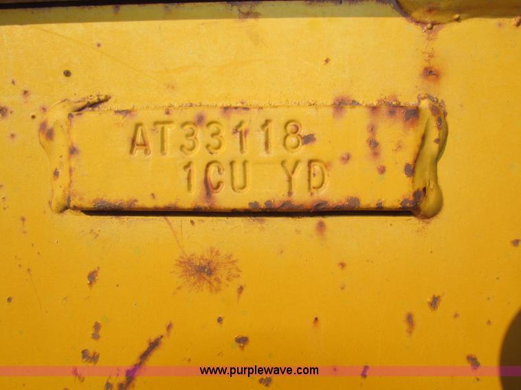 image for item H4506 1983 John Deere 310B backhoe