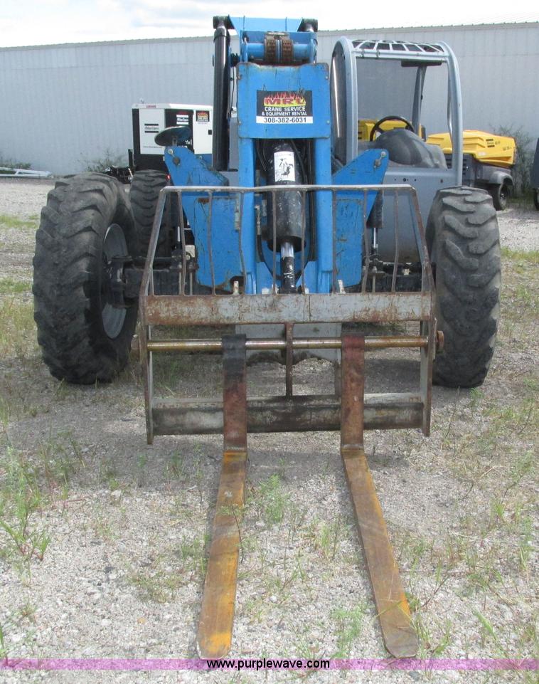image for item H4507 2007 Genie GTH844 telehandler