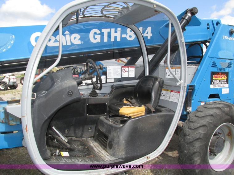 image for item H4507 2007 Genie GTH844 telehandler