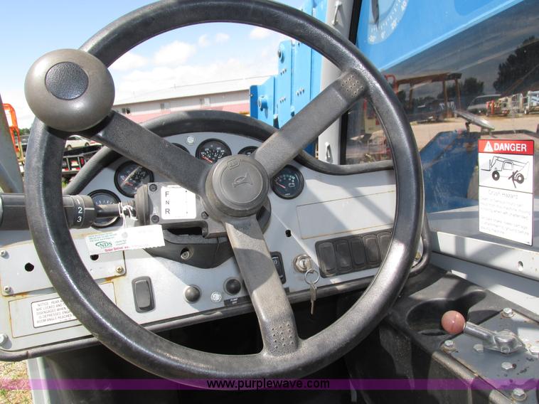 image for item H4507 2007 Genie GTH844 telehandler
