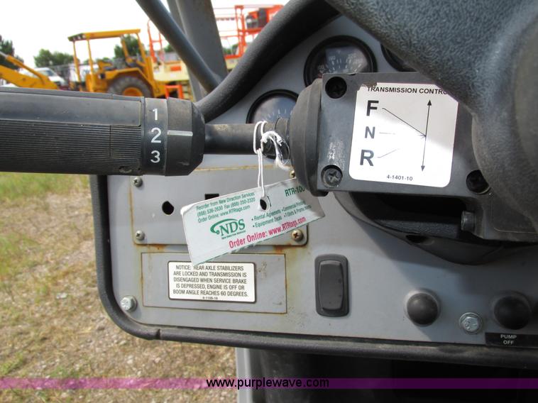 image for item H4507 2007 Genie GTH844 telehandler