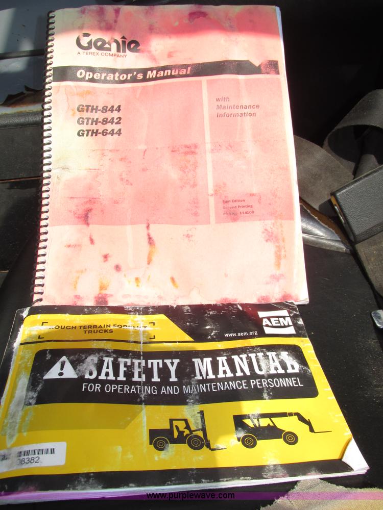 image for item H4507 2007 Genie GTH844 telehandler